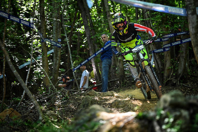 Hattie Harnden Claims Victory at EDR Round 1 in Pietra Ligure